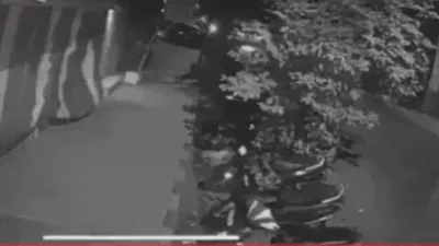 बांद्रा में व्यवसायी के 19 साल के बेटे ने लापरवाही से पोर्श गाड़ी चला कर कई बाइक को मार दी ठोकर