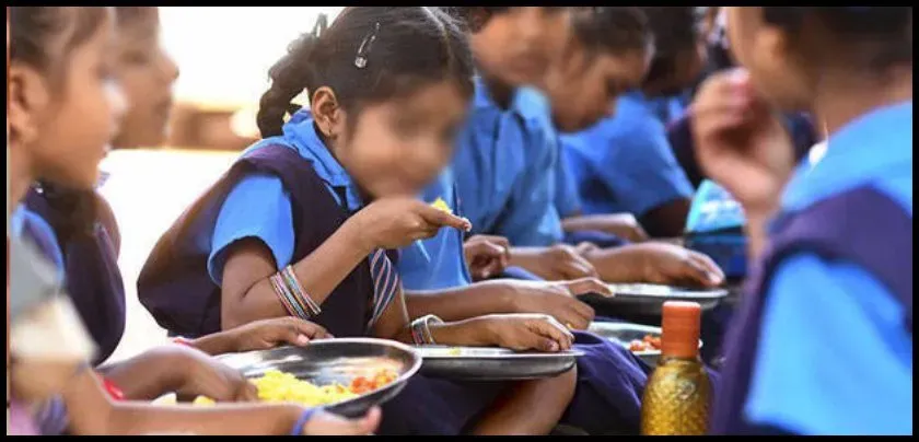 पालघर जिले के छात्रों को दिए गए भोजन में फंगस और लार्वा; रिपोर्ट प्रस्तुत होने के बाद आपूर्तिकर्ता के खिलाफ कार्रवाई