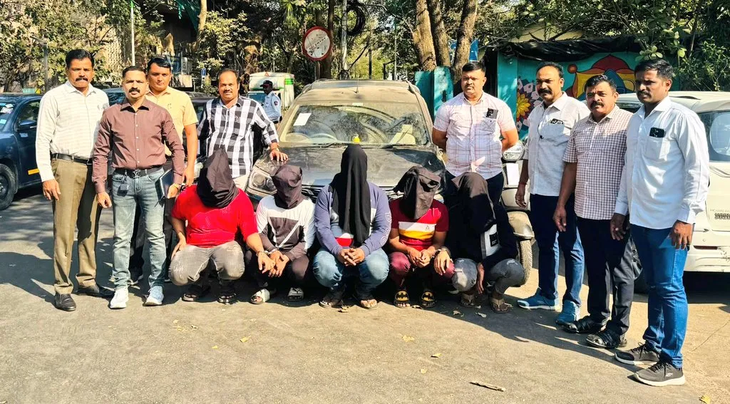 ठाणे पुलिस की एंटी एक्सटॉर्शन सेल ने हथियारबंद डकैती में शामिल एक गिरोह को गिरफ्तार किया