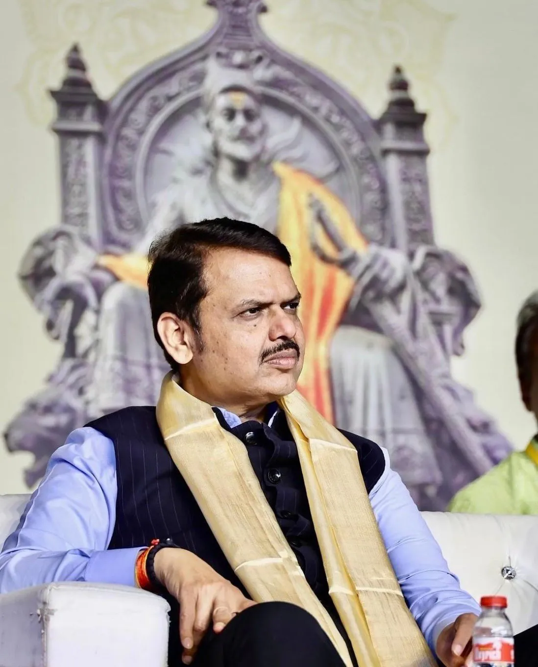 महाराष्ट्र : सभी सरकारी और अर्धसरकारी कार्यालयों में 45 दिन राष्ट्रपुरुषों, महान व्यक्तियों की जयंती और राष्ट्रीय दिवस मनाया जाएगा