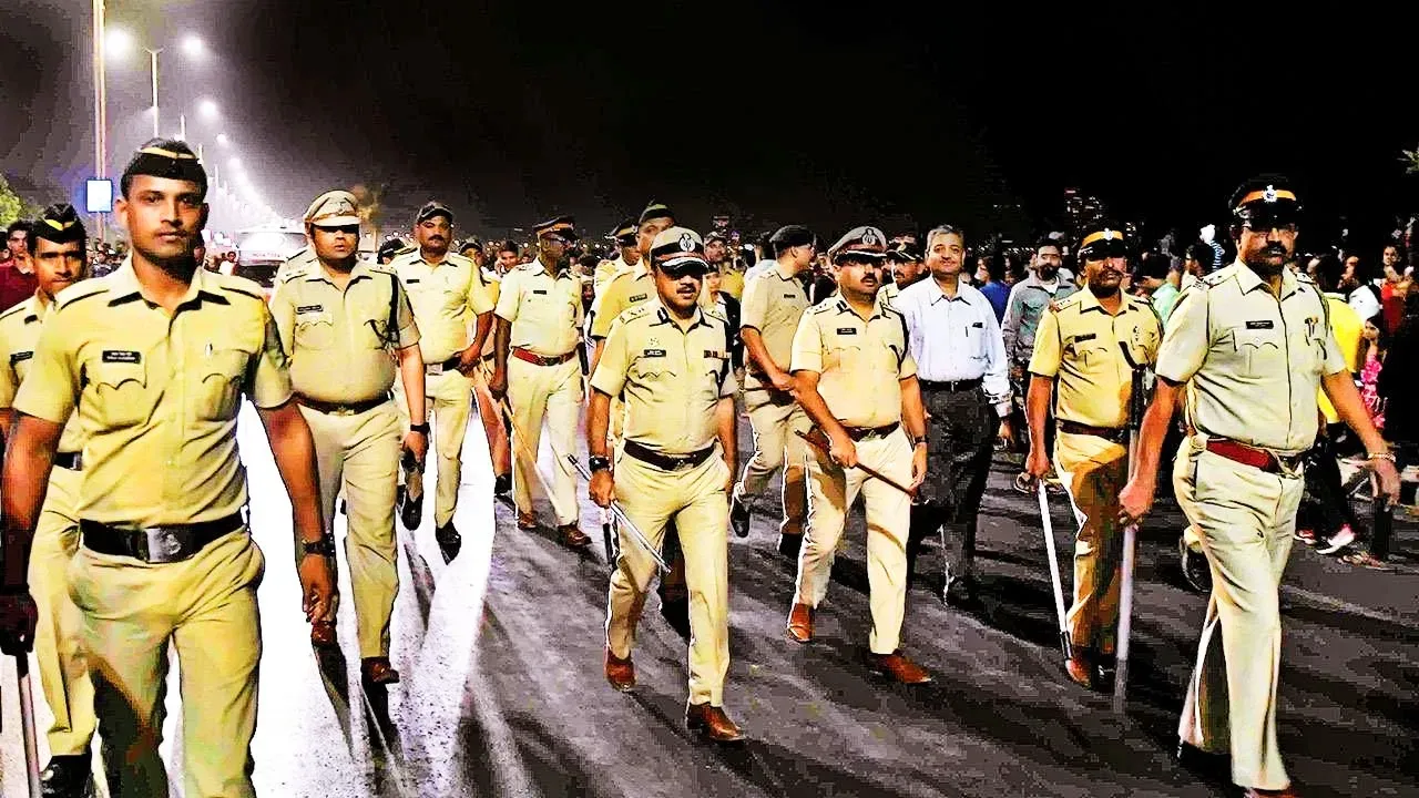 मुंबई : पुलिस बल में स्वीकृत 2 लाख 21 हजार 259 पदों में से 33 हजार पद रिक्त 