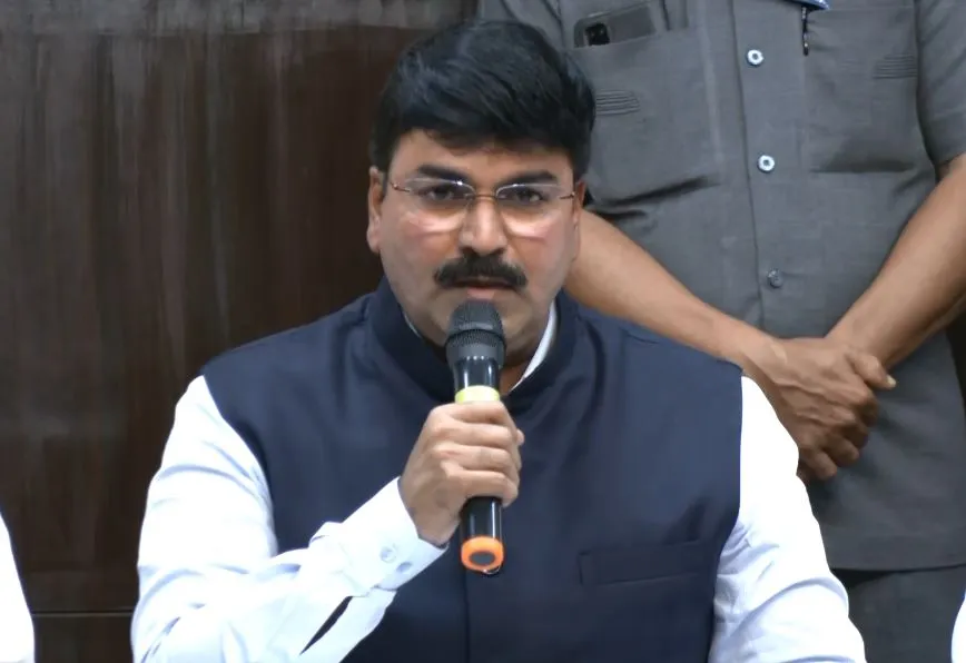  महाराष्ट्र : 23 जनवरी को बालासाहेब ठाकरे की जयंती पर बड़ा राजनीतिक भूचाल आने का दावा