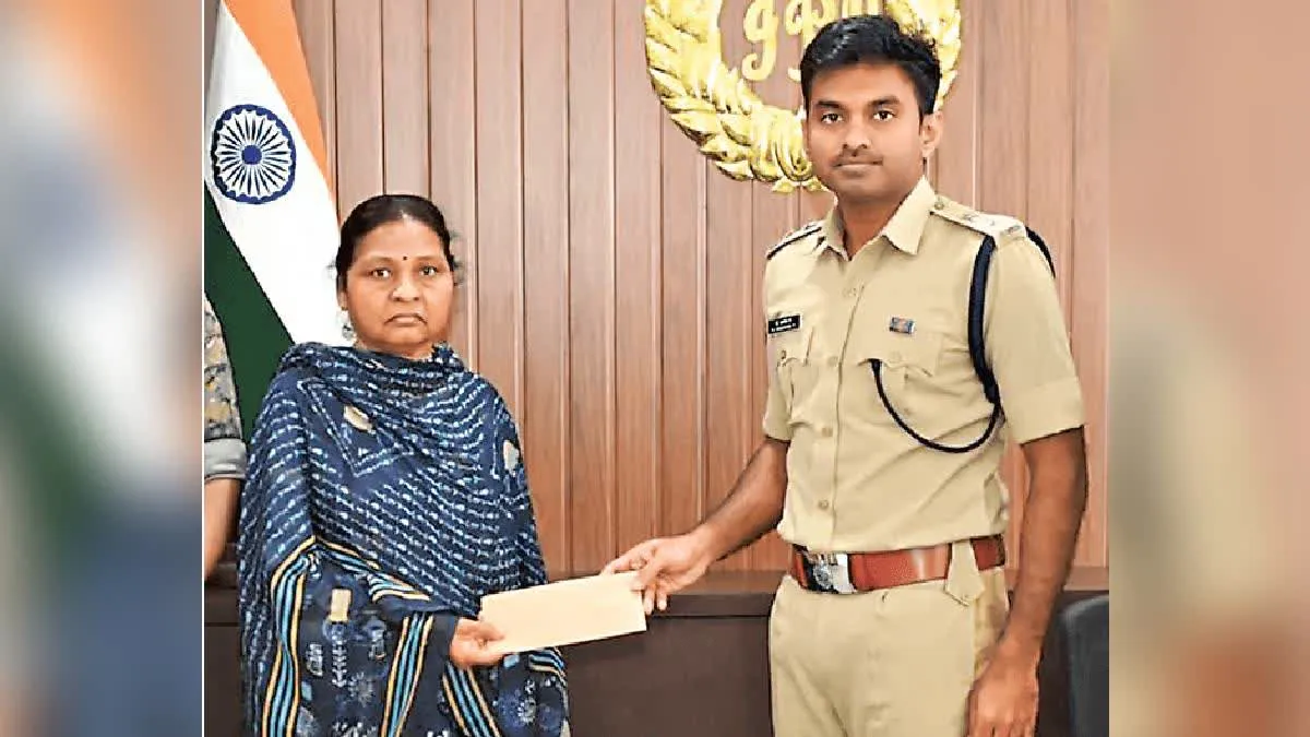 दंडकारण्यम स्पेशल जोन डिवीजनल कमेटी की सदस्य पुलसम पद्मा उर्फ ​​ऊरे उर्फ ​​गंगक्का ने किया आत्मसमर्पण 