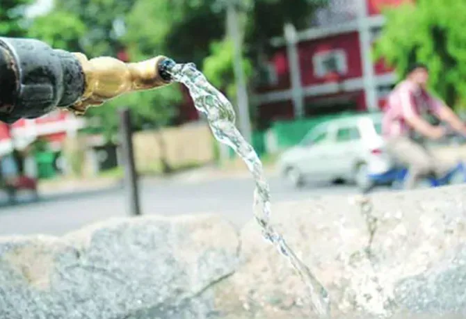 मुंबई में रोजाना 1,400 मिलियन लीटर पानी बर्बाद 
