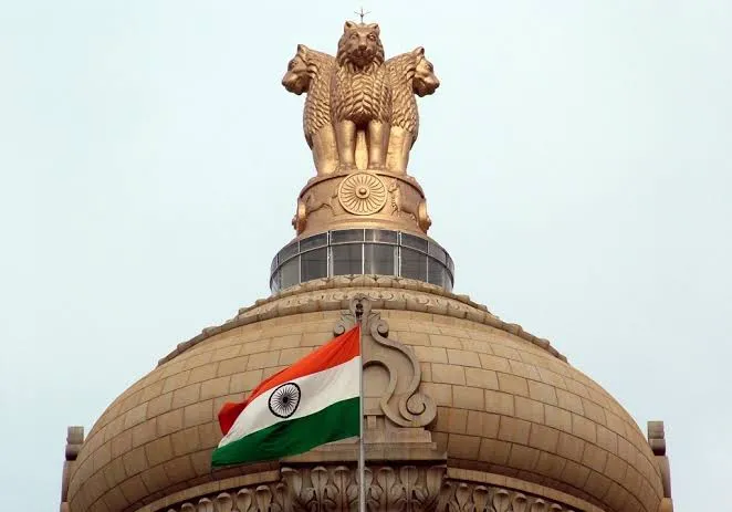 नई दिल्ली : केंद्र सरकार ने बीते दस वर्षों के दौरान अदालती मामलों पर 400 करोड़ रुपये से ज्यादा खर्च किए