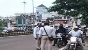 मुंबई: 13 महीनों के दौरान यातायात नियमों का उल्लंघन करने वाले 65,12,846 वाहन चालकों पर कार्रवाई 