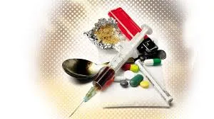 मुंबई : स्कूल- कॉलेजों के छात्र- छात्राएं ड्रग्स के शिकार