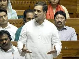 नई दिल्ली: जब भी लोकसभा सदन में कुछ बोलने के लिए खड़े होते हैं तो बोलने नहीं दिया जाता - राहुल गांधी 