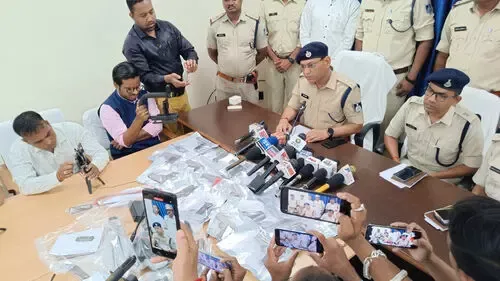 मुंबई : अंधेरी इलाके से पांच लोगों को गिरफ्तार किया है और उनके पास से सात हथियार बरामद