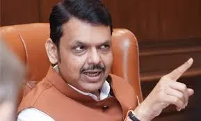 मुंबई : कांग्रेस नेता की एक याचिका पर मुख्यमंत्री देवेंद्र फडणवीस को समन