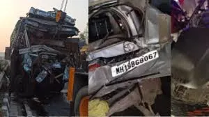 मुंबई-पुणे राजमार्ग पर भीषण सड़क हादसा;  तीन लोगों की मौत