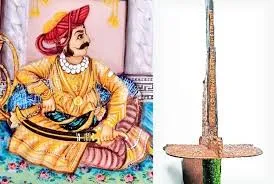 मुंबई:  लंदन में नीलाम हुई राजे रघुजी भोसले की ऐतिहासिक तलवार राज्य सरकार ने खरीद ली
