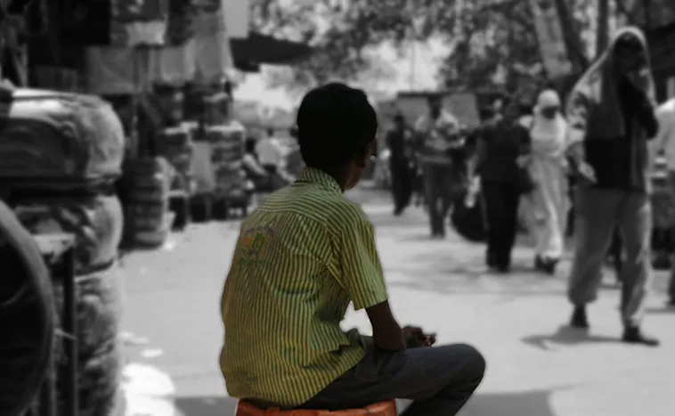 मुंबई : गारमेंट कारखाने पर छापेमारी; 6 नाबालिग बच्चों को काम करते हुए पाया