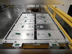 मुंबई: शहर के मेट्रो और मोनोरेल स्टेशनों पर इलेक्ट्रिक वाहनों के लिए बैटरी बदलने की सुविधा