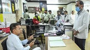 महाराष्ट्र सीनियर रेजिडेंट डॉक्टर्स एसोसिएशन ने गोवा मेडिकल कॉलेज और अस्पताल में मुख्य चिकित्सा अधिकारी को निलंबित करने की निंदा की