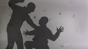 मुंबई : इंडियन ऑयल पेट्रोल पंप के कर्मचारी पर चॉपर से हमला