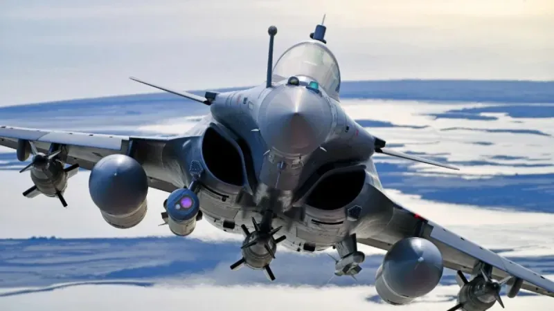 नई दिल्ली : भारत में राफेल लड़ाकू विमानों की बॉडी बनाने के लिए समझौते का एलान  