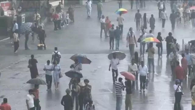 राजस्थान में भारी बारिश जारी, 18 जिलों में स्कूल-कॉलेज बंद  