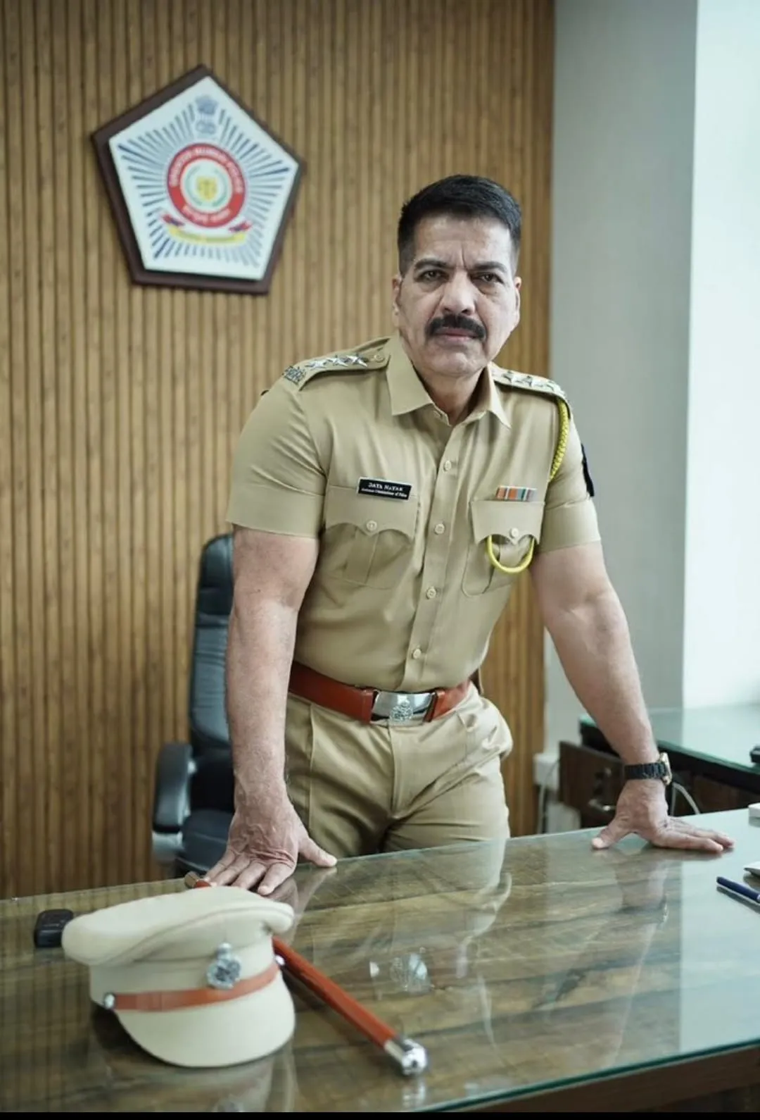 मुंबई : एनकाउंटर स्पेशलिस्ट दया नायक को रिटायरमेंट से ठीक दो दिन पहले असिस्टेंट कमिश्नर ऑफ पुलिस के पद पर प्रमोशन 