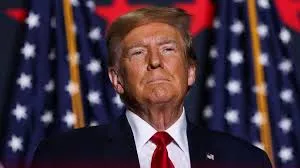 अमेरिका :  ...5 घंटे रुकना पुतिन को पड़ा बहुत महंगा ! डोनाल्ड ट्रंप ने वसूले नकद 2.2 करोड़ रुपये? 