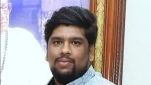 मुंबई : ठाकरे गुट के सदस्य पर मारपीट के आरोप में केस दर्ज