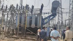 अंबरनाथ, बदलापुर और उल्हासनगर में पाइपलाइन टूटने से लंबे समय तक बिजली कटौती