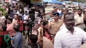 मुंबई: कबूतरखानों पर लगे प्रतिबंध के समर्थन में मराठी एकीकरण समिति ने दादर में प्रदर्शन किया