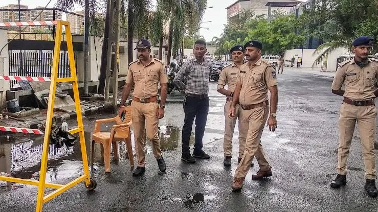 मुंबई: दिओनार में ड्रग पेडलर्स ने दो पुलिसकर्मियों पर किया चाकू से हमला, पांच आरोपी गिरफ्तार