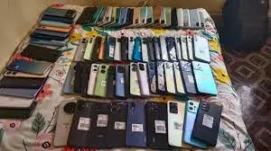 मुंबई : यात्रियों के मोबाइल फोन चुराने में शामिल अंतरराज्यीय गिरोह का भंडाफोड़; तीन संदिग्ध गिरफ्तार 