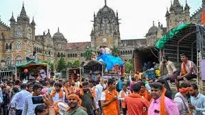 मुंबई : मराठा आरक्षण आंदोलन; जज को हाईकोर्ट तक पैदल तय करनी पड़ी दूरी