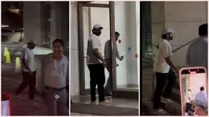 मुंबई :भारतीय कप्तान रोहित शर्मा अचानक देर रात पहुंचे मुंबई के कोकिलाबेन अस्पताल, टेंशन में फैंस