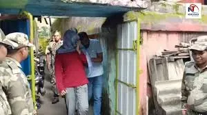 दिल्ली :  ISIS आतंकवादी गिरफ्तार; देशभर में 12 से ज्यादा स्थानों पर छापेमारी 