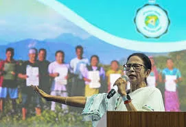 सीएम ममता बनर्जी ने हिंदी दिवस की दी शुभकामनाएं, कहा- हम सभी भाषाओं के प्रति श्रद्धावान