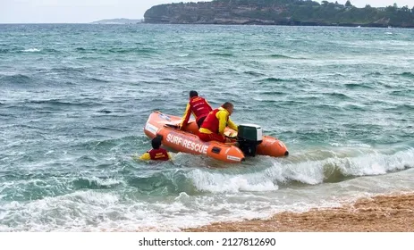 मुंबई : लाइफगार्ड की संख्या 93 से बढ़ाकर 137 करने का निर्णय