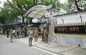 मुंबई : ड्रग तस्करी नेटवर्क, चार गिरफ्तार; 42 लाख रुपये नकद और 2 बीएमडब्ल्यू सहित 3 सेकेंड हैंड लग्जरी वाहन सहित विभिन्न आपत्तिजनक दस्तावेज जब्त