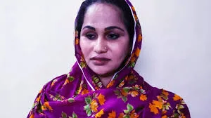 मुंबई : 30 साल से फर्जी पहचान के सहारे भारत में रह रही थी बांग्लादेशी ट्रांसजेंडर महिला गिरफ्तार 