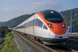 मुंबई : बेंगलुरु और मुंबई के बीच नई सुपरफास्ट ट्रेन शुरू करने जा रहा है भारतीय रेलवे 