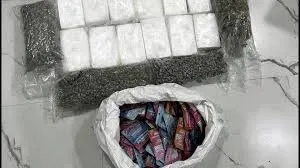 मुंबई: अवैध ड्रग और नशीले पदार्थों की तस्करी के रैकेट पर बड़ी कार्रवाई;  4.7 किलोग्राम कोकीन ज़ब्त