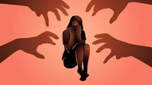 नवी मुंबई से इंदौर आ रही युवती के साथ लग्जरी बस में अश्लील हरकत