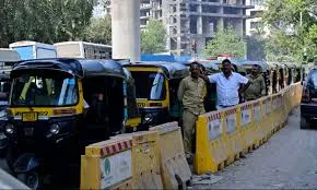 मुंबई : क्षतिग्रस्त हुई गैस पाइपलाइन;  टैक्सियाँ, ऑटो और एग्रीगेटर कैब सड़कों से नदारद रहने की संभावना