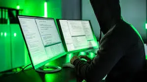 मुंबई : कॉलेज स्टूडेंट की सुसाइड से मौत के मामले में आठ अनजान साइबर फ्रॉड पर उकसाने का केस दर्ज 