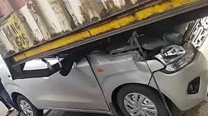 मुंबई-गोवा नेशनल हाईवे पर भीषण हादसा, कार ने कंटेनर को पीछे से मारी टक्कर, बाप-बेटे की दर्दनाक मौत