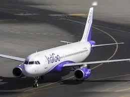 मुंबई जा रही इंडिगो एयरलाइंस की फ्लाइट में सवार एक बच्चे की अचानक तबीयत बिगड़ गई; विमान को वापस एयरपोर्ट पर लाने का निर्णय