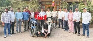 भिवंडी में शातिर चोर दबोचे गए... बाइक और मोबाइल चोरी के 8 मामले सुलझे