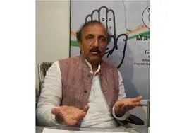 दिल्ली : रूसी राष्ट्रपति व्लादिमीर पुतिन की दिल्ली के राष्ट्रपति भवन में हुई मीटिंग में विपक्ष के नेताओं को न बुलाए जाने पर कांग्रेस ने जताई कड़ी आपत्ति 