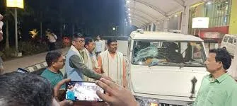 कोलकाता : शुभेंदु अधिकारी के काफिले पर हमले के बाद गरमाई सियासत: गृह मंत्रालय ने मांगी रिपोर्ट 