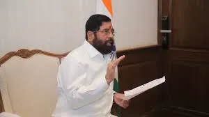 मुंबई : डिप्टी सीएम एकनाथ शिंदे ने सभी पार्षदों को होटल में भेजा, उद्धव ने दिया रहस्यमयी संदेश