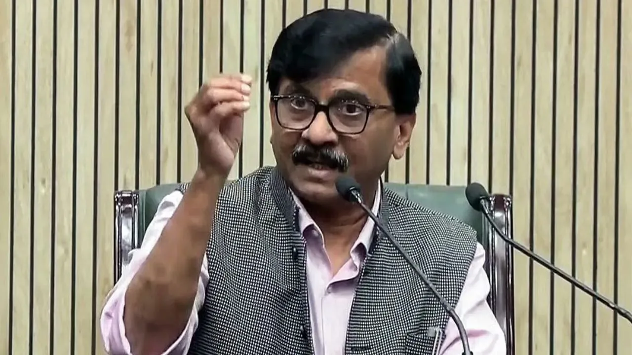 मुंबई : धनुष, बाण और घड़ी का नतीजा आ गया है! न्याय के देवता, इन्हें माफ करना - संजय राउत