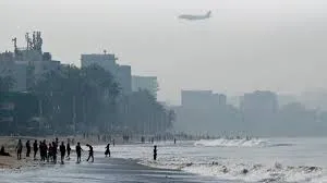 मुंबईकरों की सांसों पर सीधा हमला!..हवा में जहर, सरकार बेखबर कैंसर की ओर धकेली जा रही मुंबई