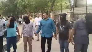 मुंबई : अवैध रूप से रह रहे 4 बांग्लादेशियों को गिरफ्तार